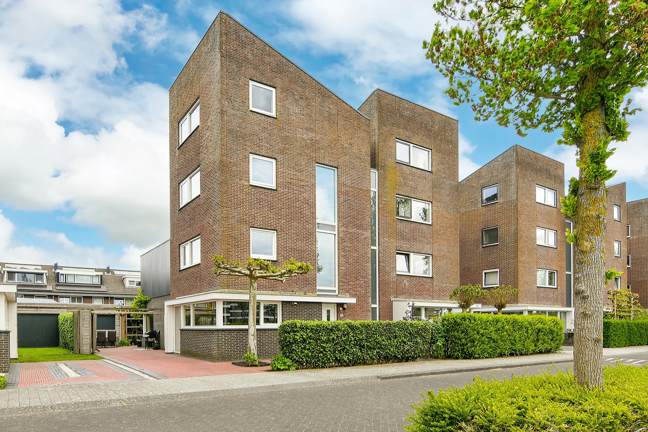 2-onder-1-kapwoning Westhove 53 in Hoofddorp