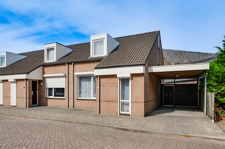 Bungalow, hoekwoning L'Unionlaan 2 in Heythuysen
