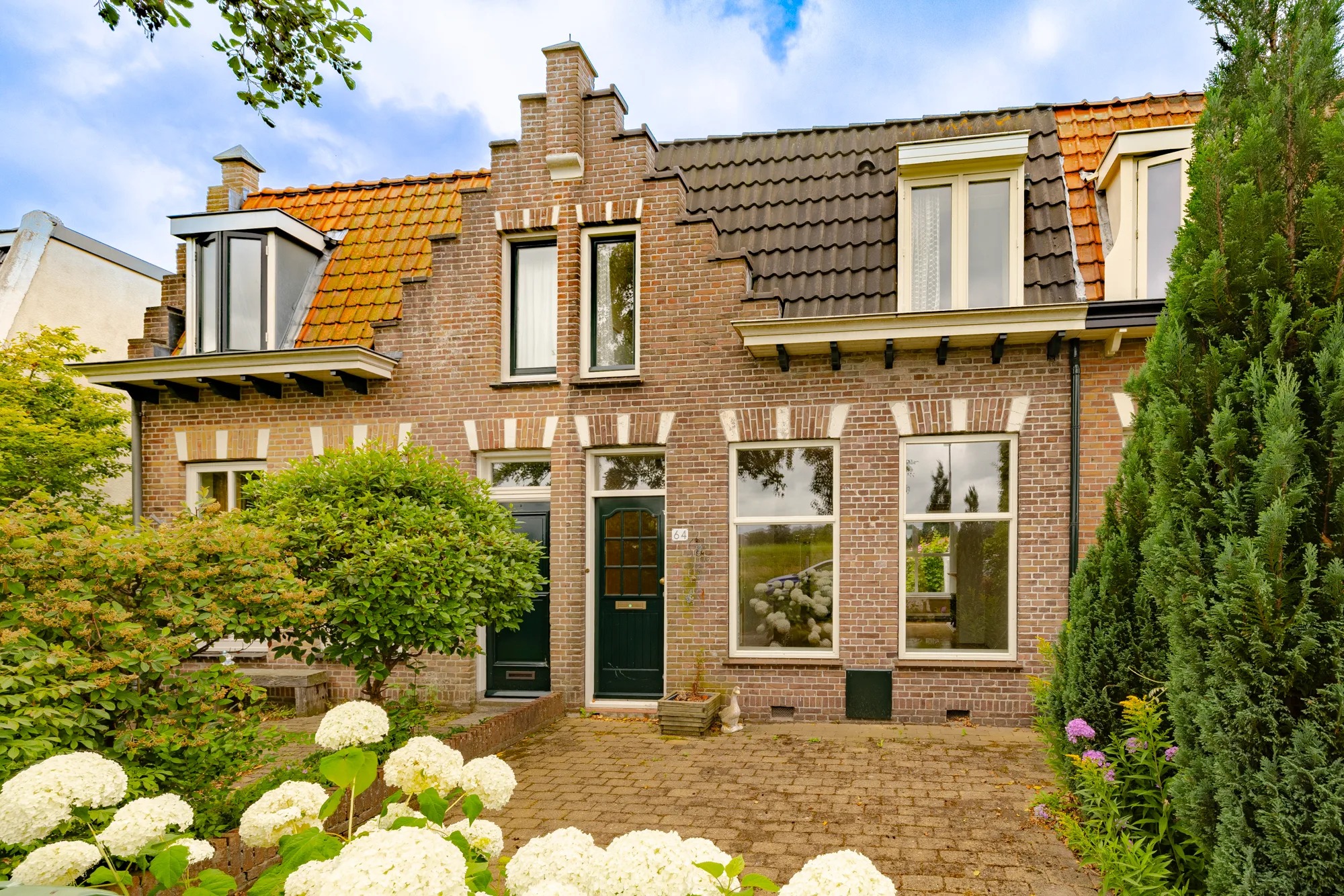 Tussenwoning Slaperdijkweg 64 in Haarlem