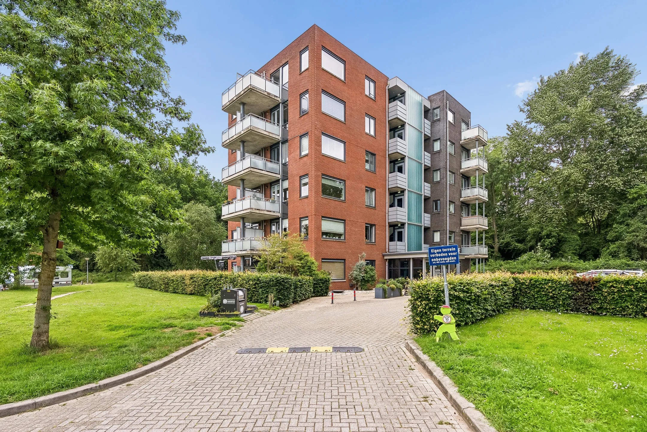 Portiekflat Voorhof 82 in Lelystad
