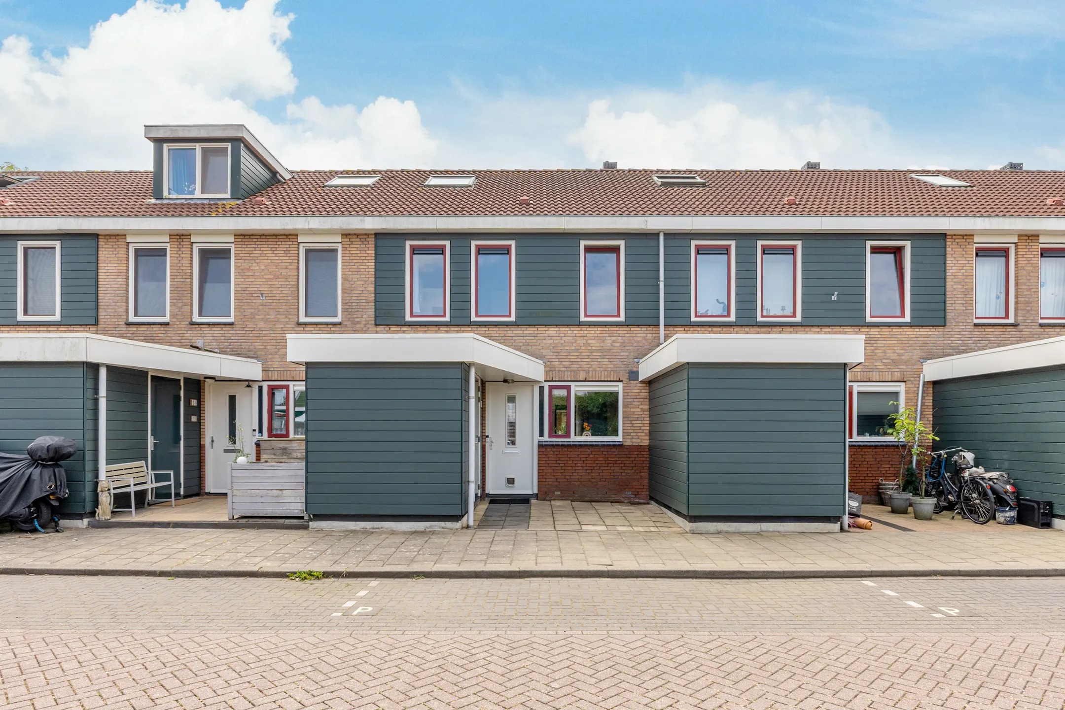 Tussenwoning Beschuitstorenstraat 12 in Wormer