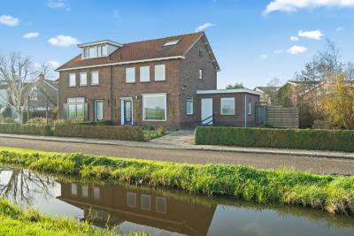 2-onder-1-kapwoning Lindenlaan 23 in Kamerik