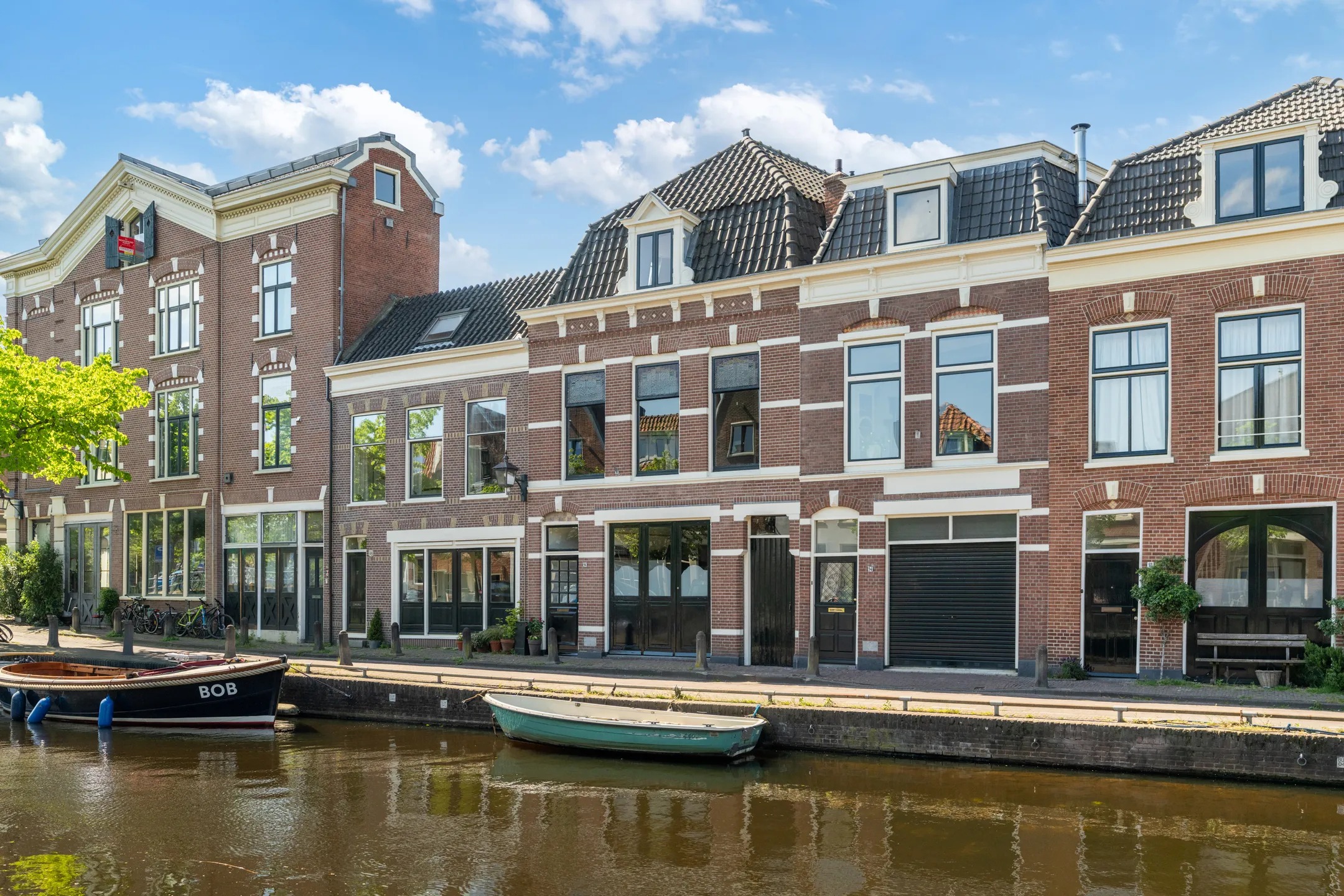 Hoekwoning Burgwal 96 in Haarlem
