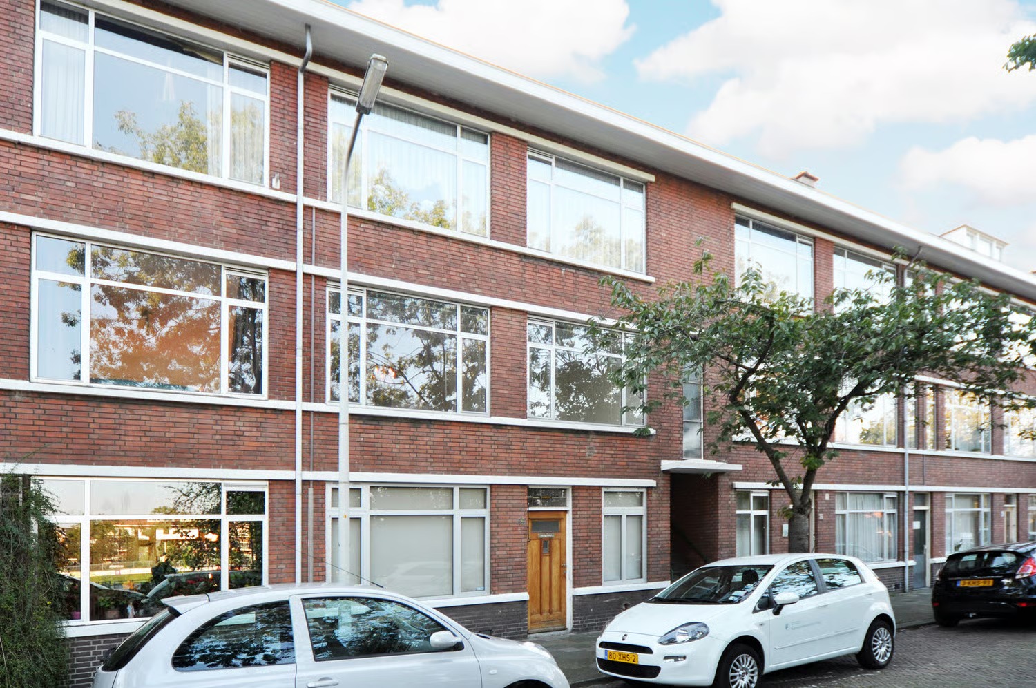 Bovenwoning Van der Hoopstraat 57 in Den Haag