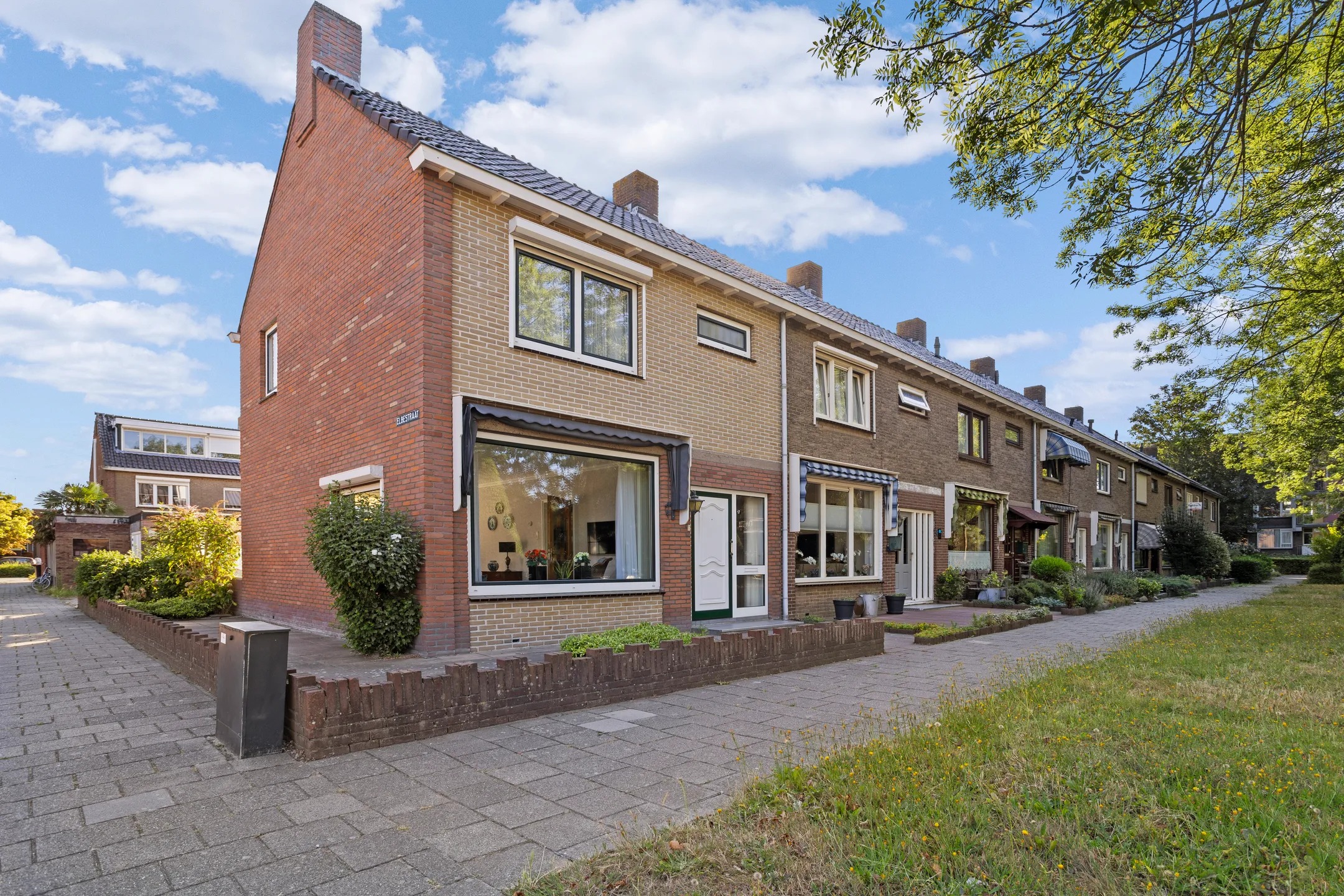 Hoekwoning Wupperstraat 17 in Heemskerk