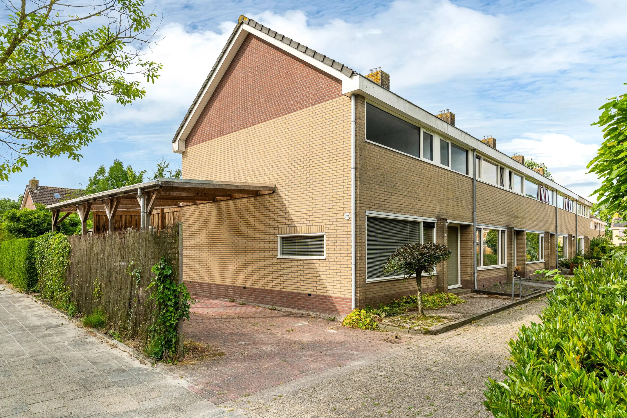 Hoekwoning Bloemkamp 36 in Drachten