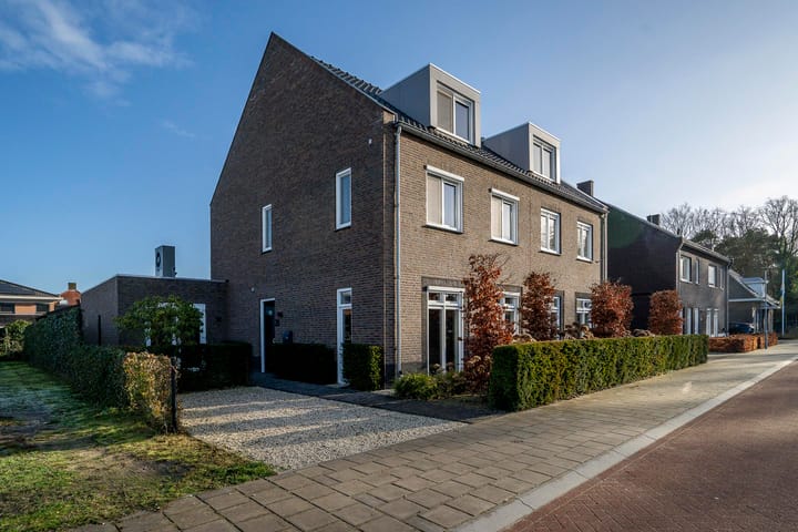 2-onder-1-kapwoning Bertus Aafjesstraat 29 in Swolgen