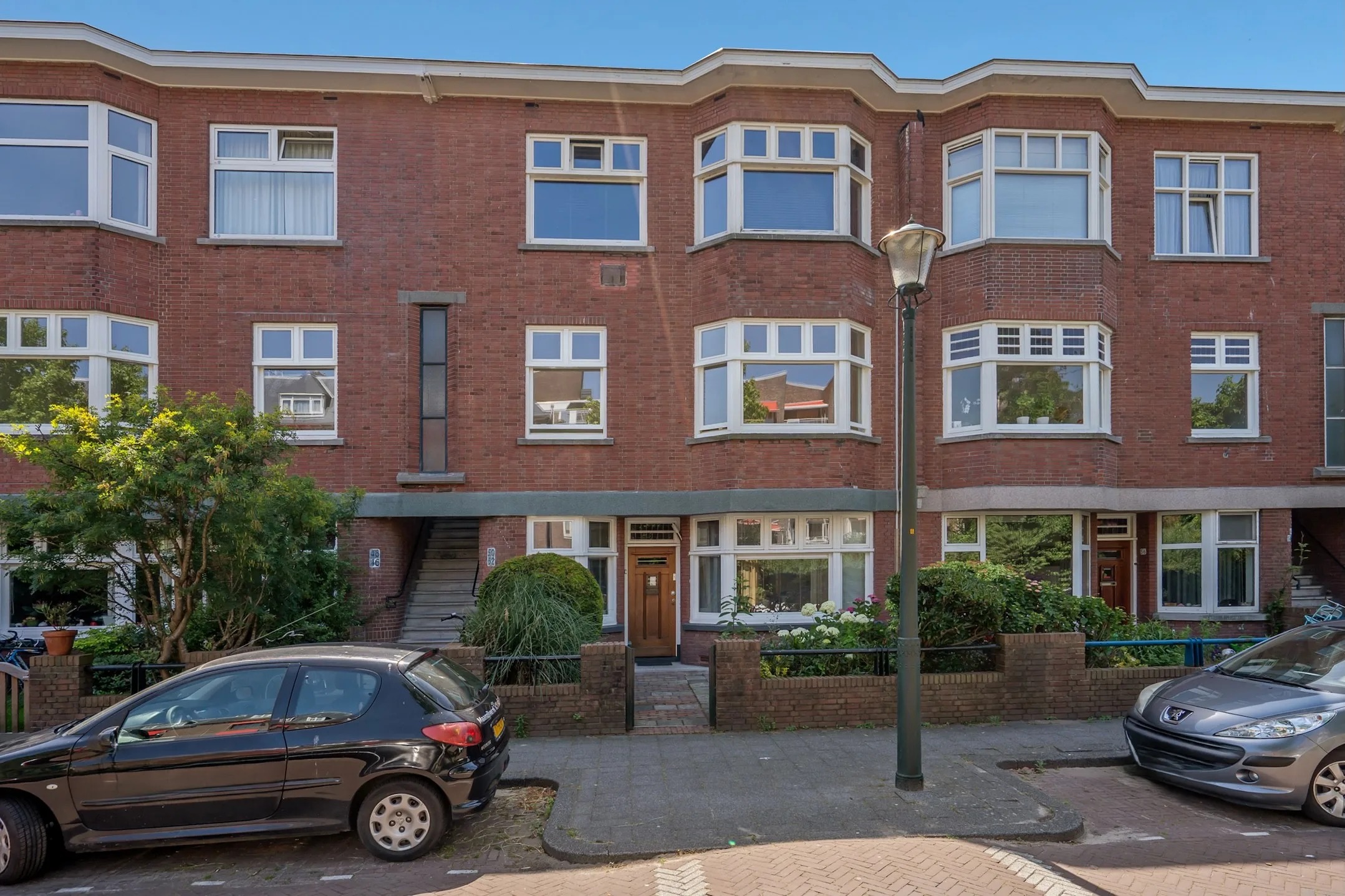 Portiekwoning Perziklaan 52 in Den Haag