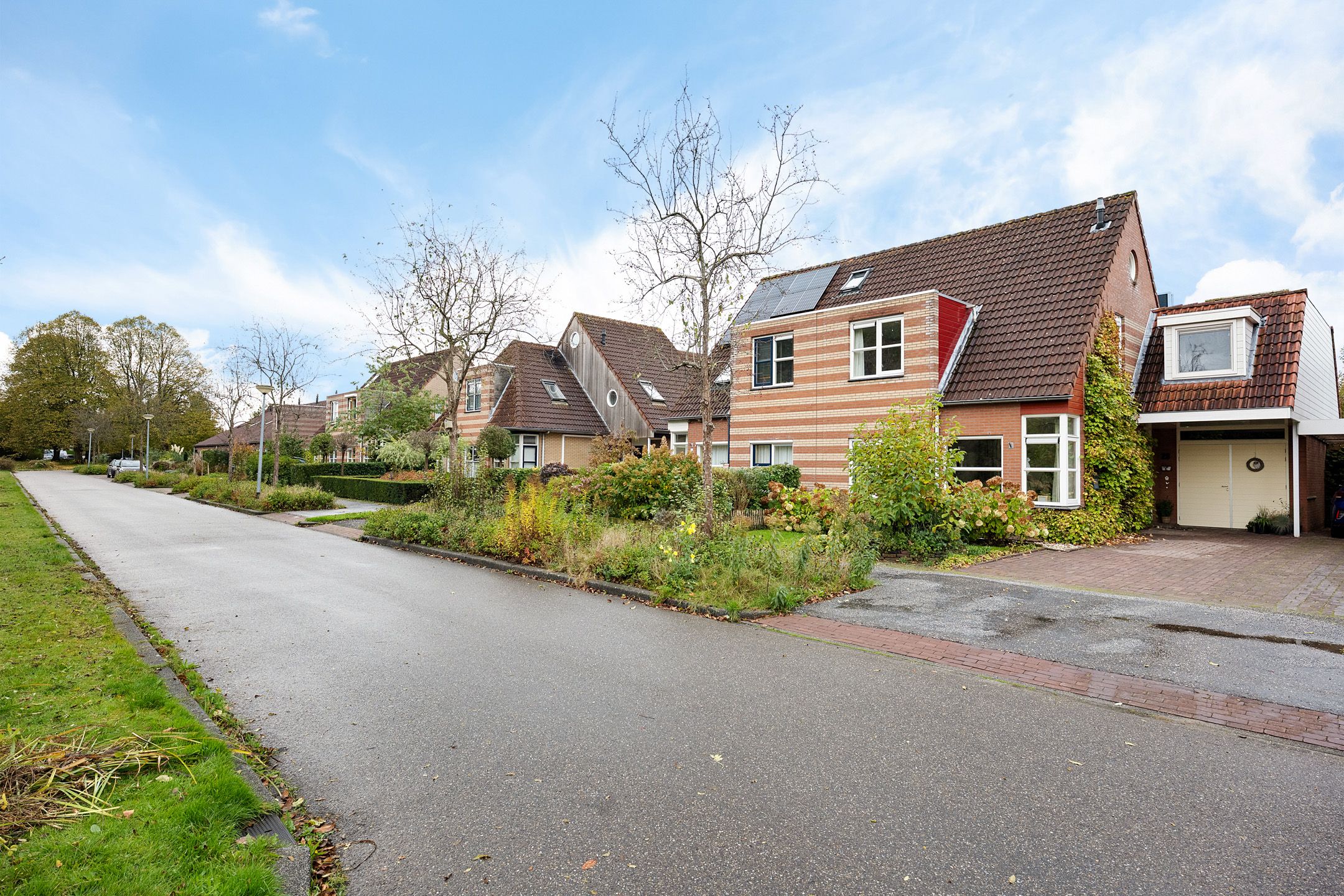 Eengezinswoning, 2-onder-1-kapwoning Bongerd 28 in Haren Gn