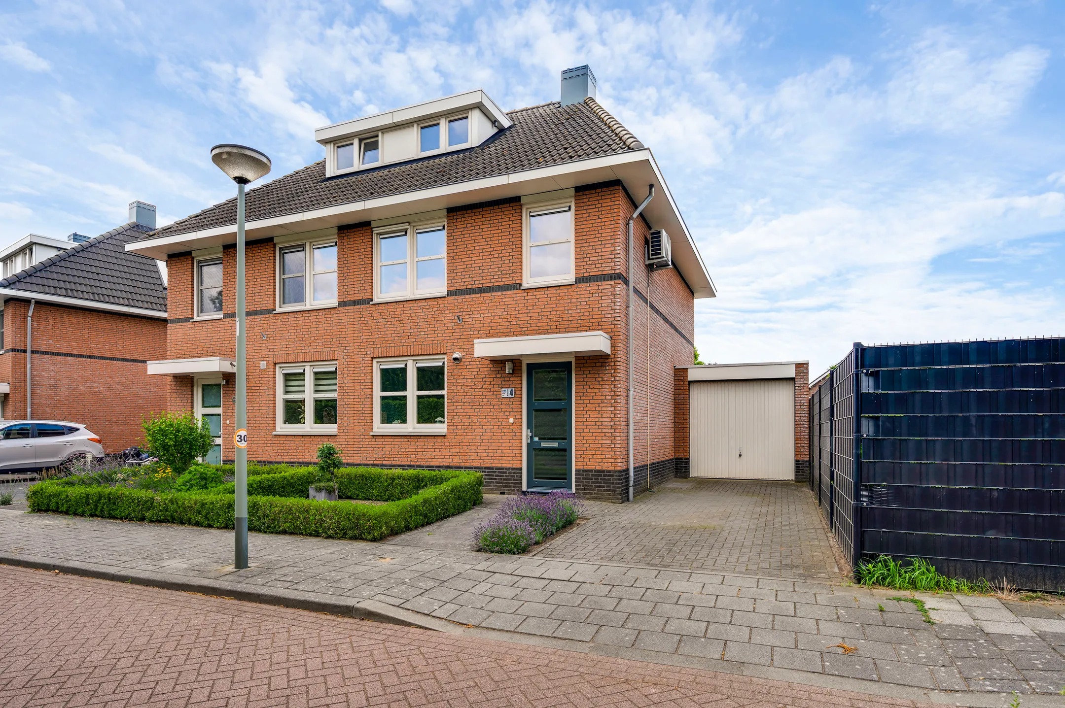 2-onder-1-kapwoning Op de Maalberg 4 in Roermond