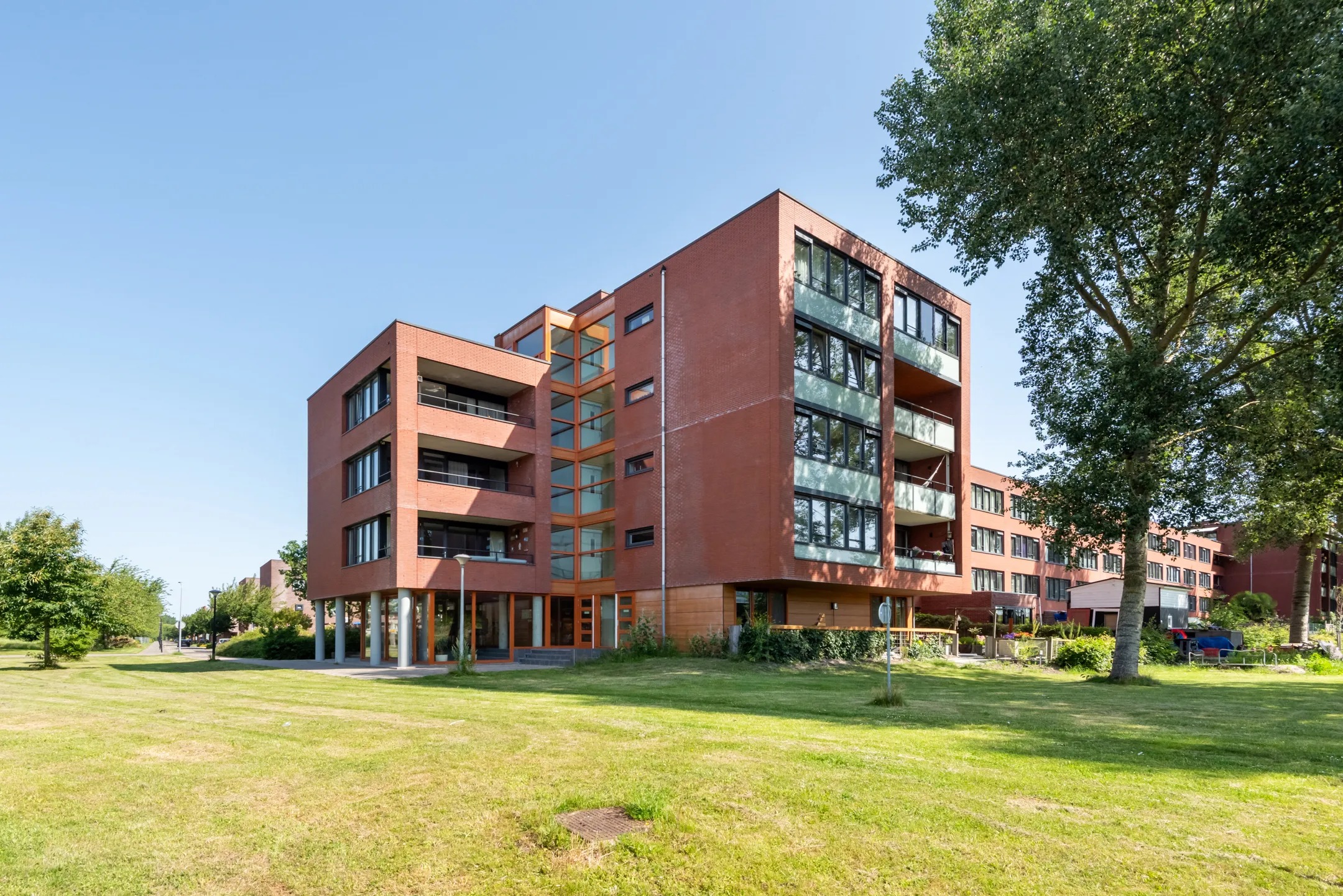 Portiekflat Laan der V.O.C. 272 in Almere