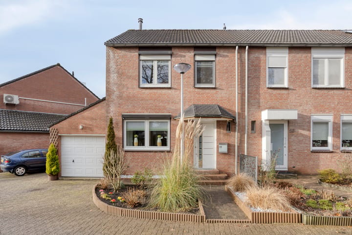 Hoekwoning (split-level woning) Finefrau 91 in Kerkrade