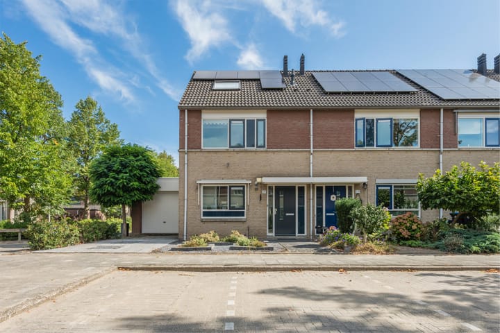 Eengezinswoning, hoekwoning Polkastraat 31 Barendrecht