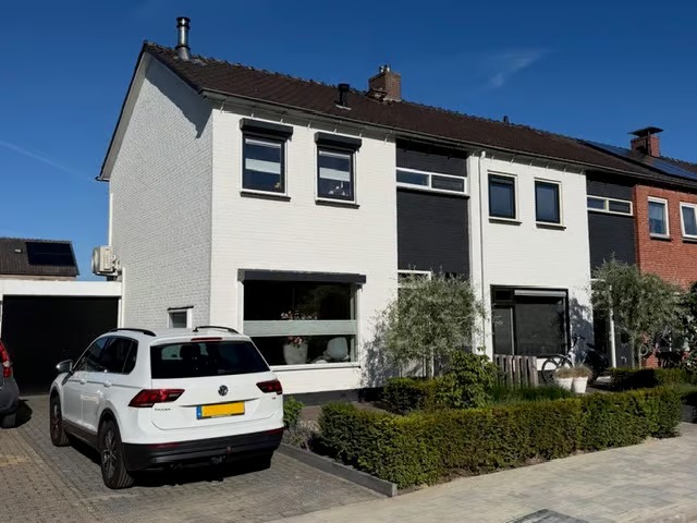 Tussenwoning Industriestraat 42 in Tubbergen
