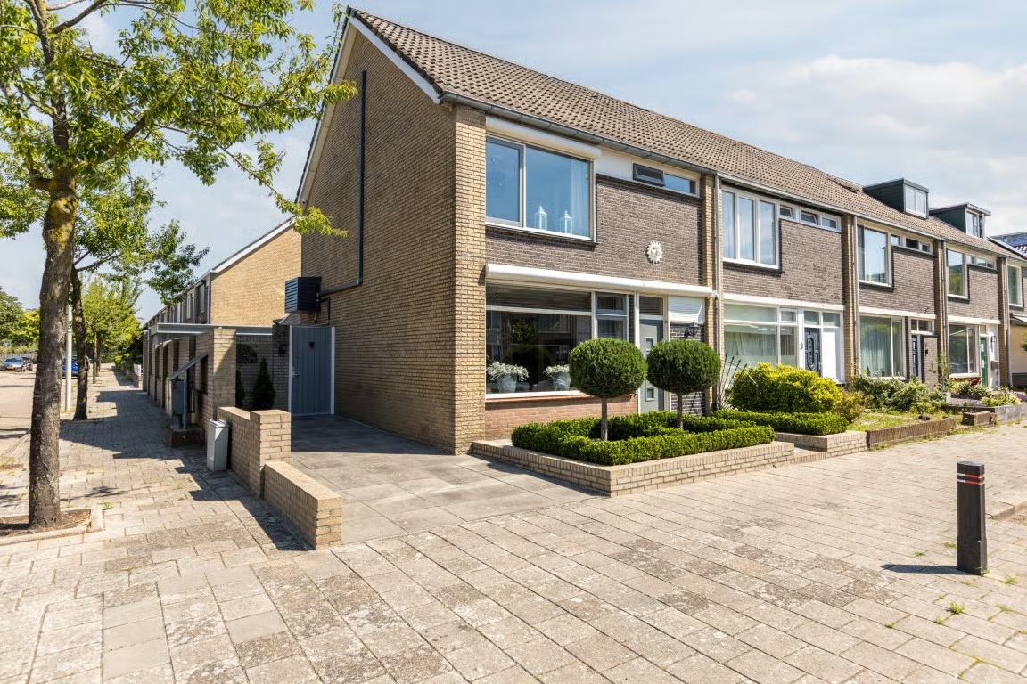 Hoekwoning Blokland 1 in Bergen op Zoom