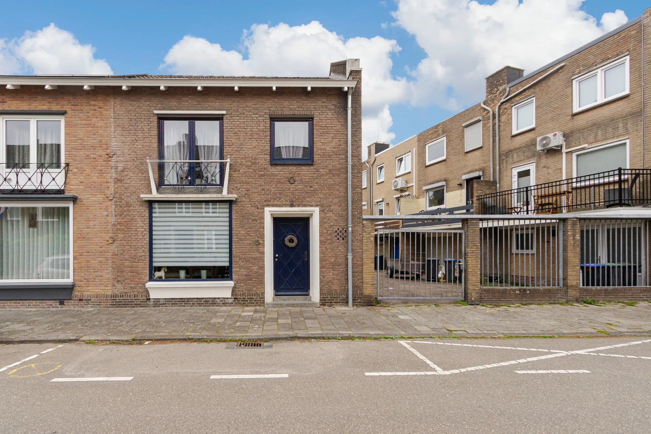 Halfvrijstaande woning Ds. Jongeneelstraat 5 in Heerlen