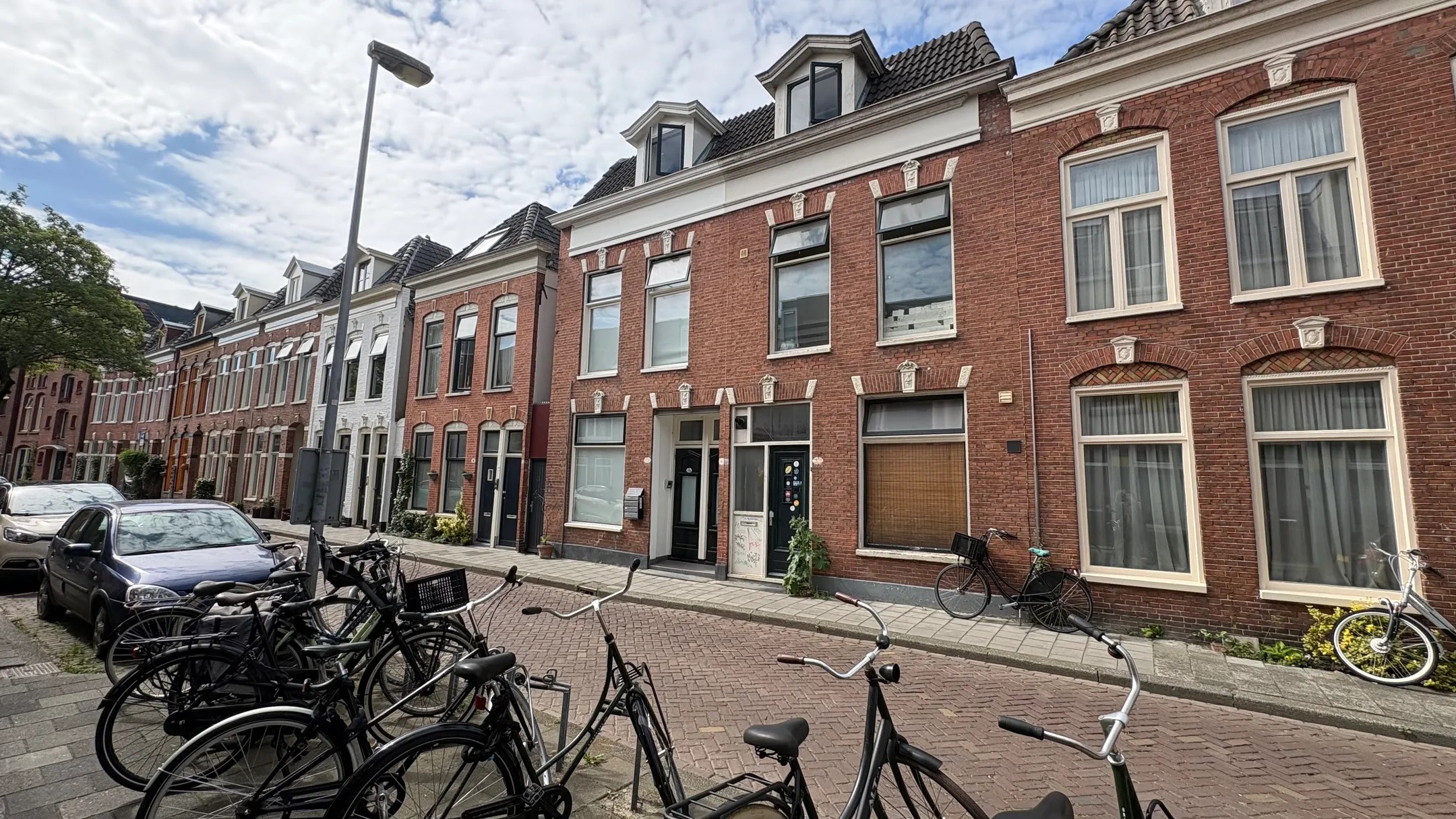 Tussenwoning Ganzevoortsingel 20 in Groningen