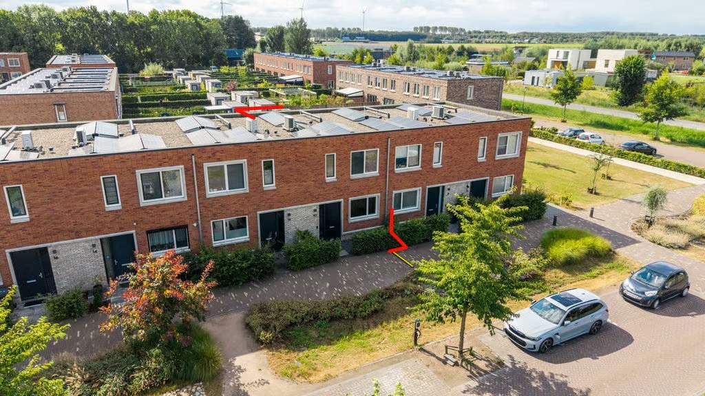 Tussenwoning Anna Maria van Schurmanlaan 10 in Almere