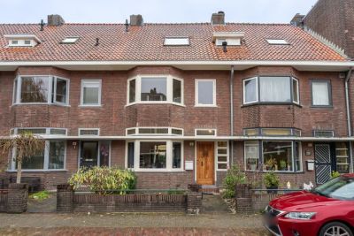 Tussenwoning Dr. van Campenstraat 8 in Breda