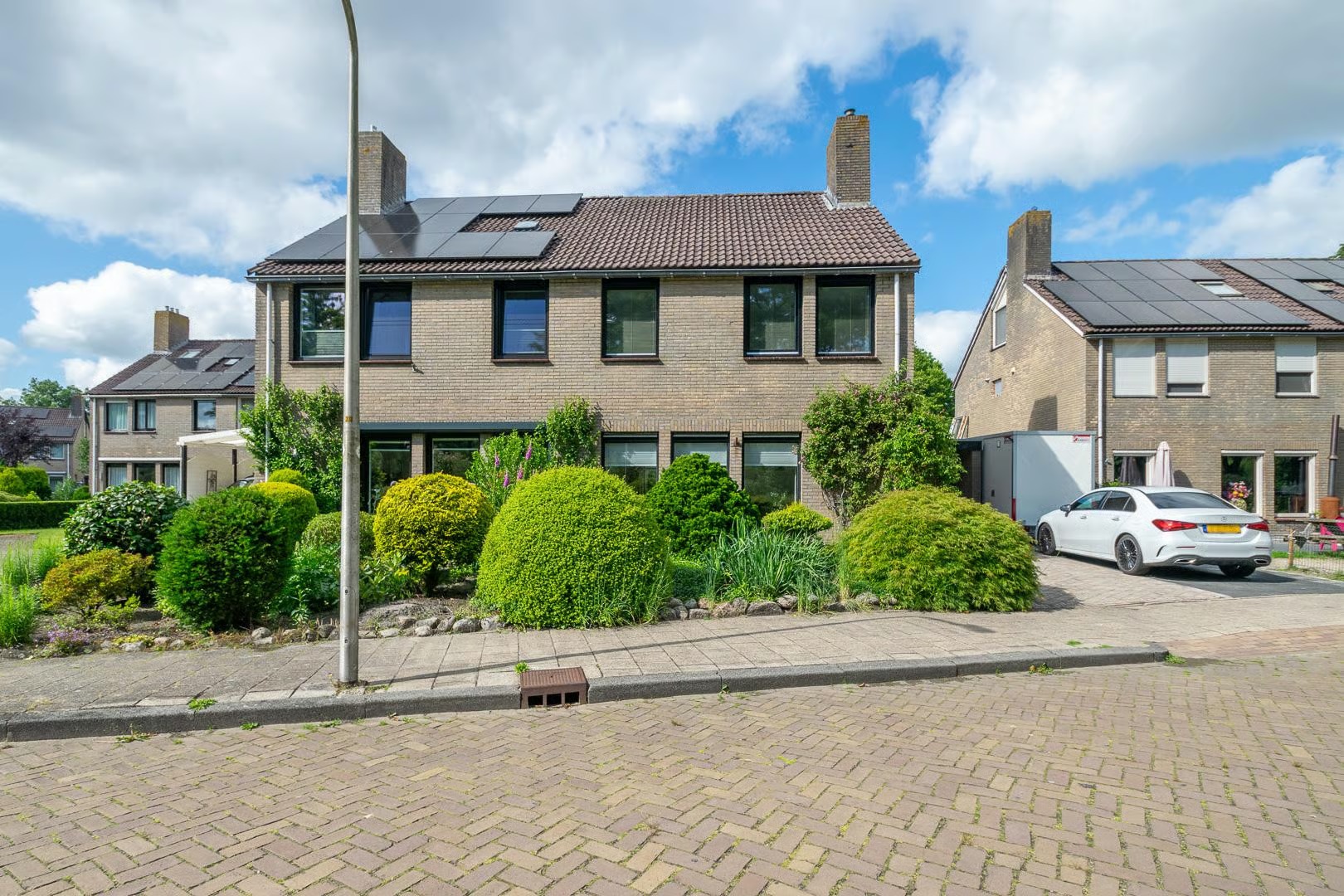 Geschakelde 2-onder-1-kapwoning Bieleveldlaan 73 Hoogeveen