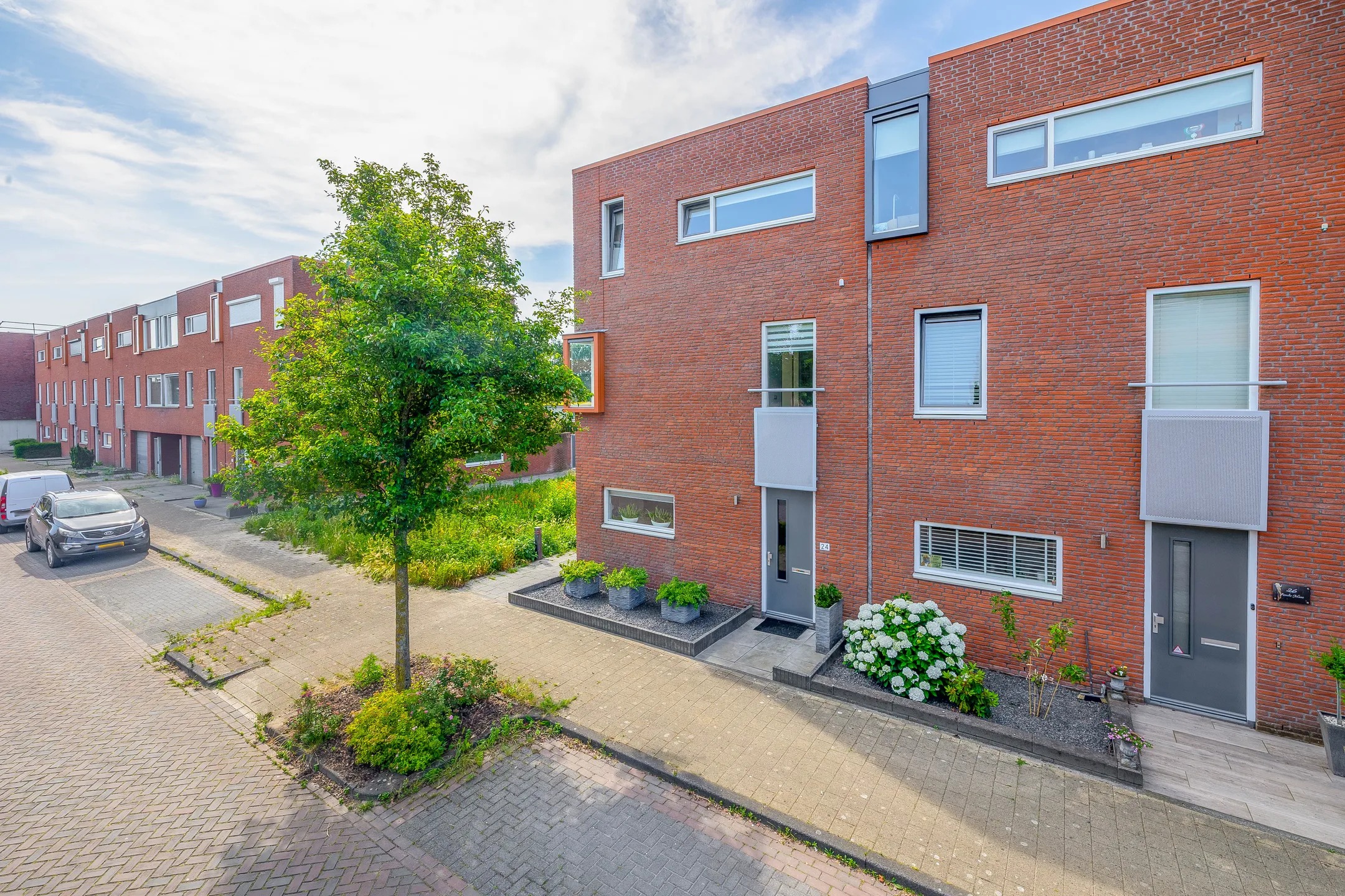 Hoekwoning Villa Dotterbloem 24 in Waalwijk