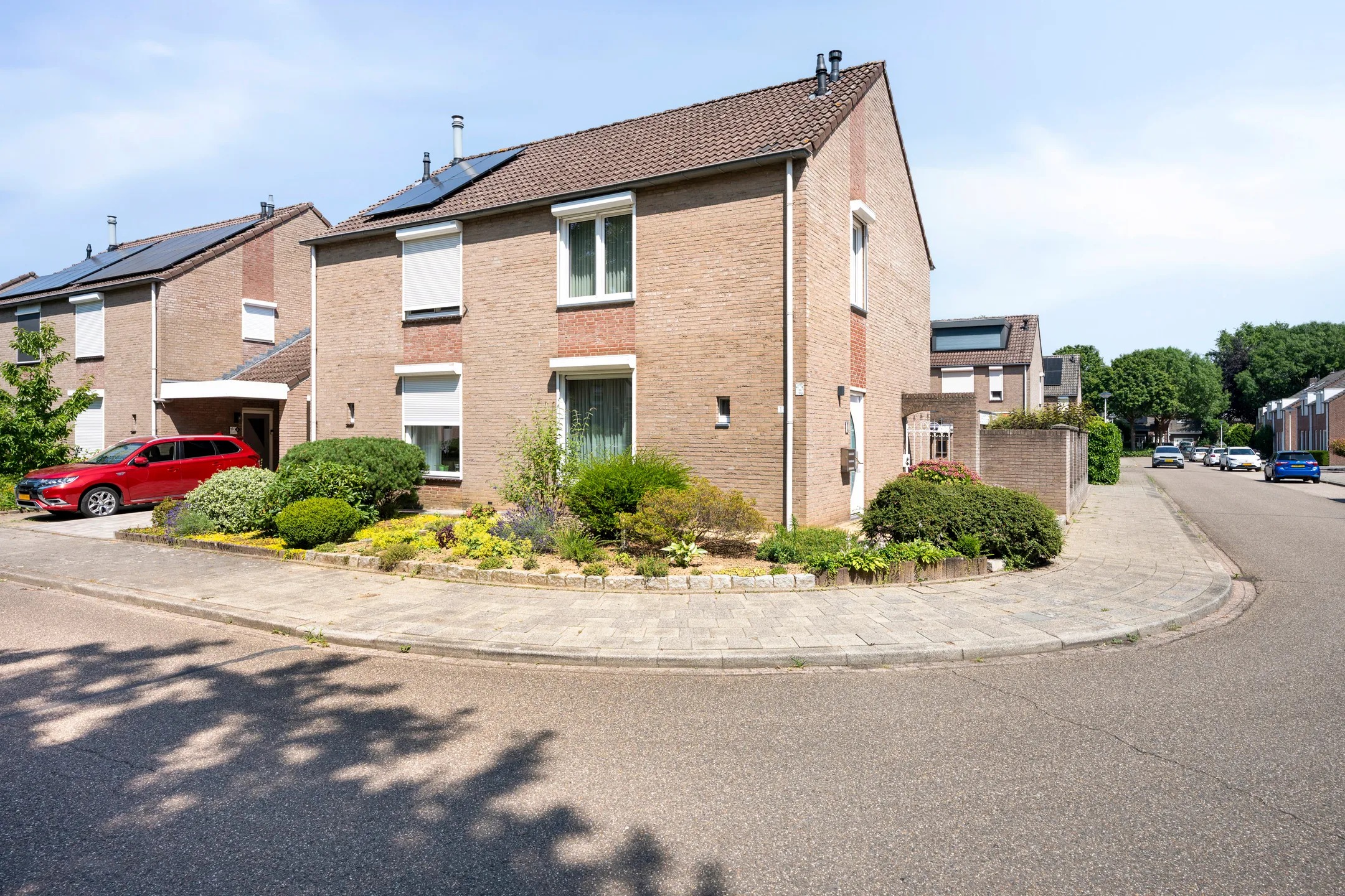 2-onder-1-kapwoning Maria van Bourgondiëstraat 1 in Sittard