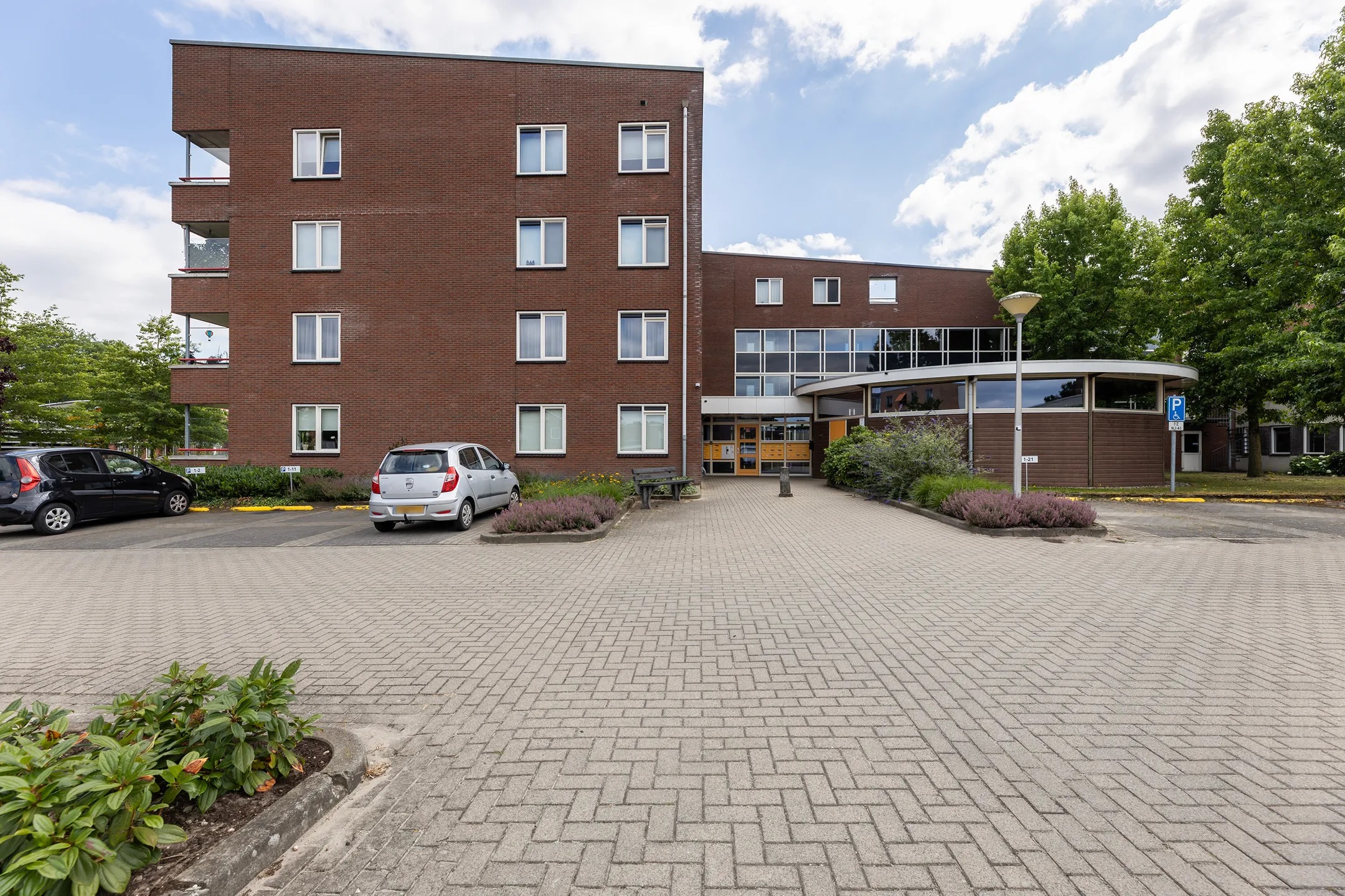 Portiekflat Spoorbaanstraat 1 12 in Enschede