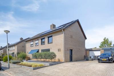 Eengezinswoning, 2-onder-1-kapwoning Nieuwe Baan 19 in Herten