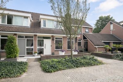 Tussenwoning Meidoorn 21 in Helmond