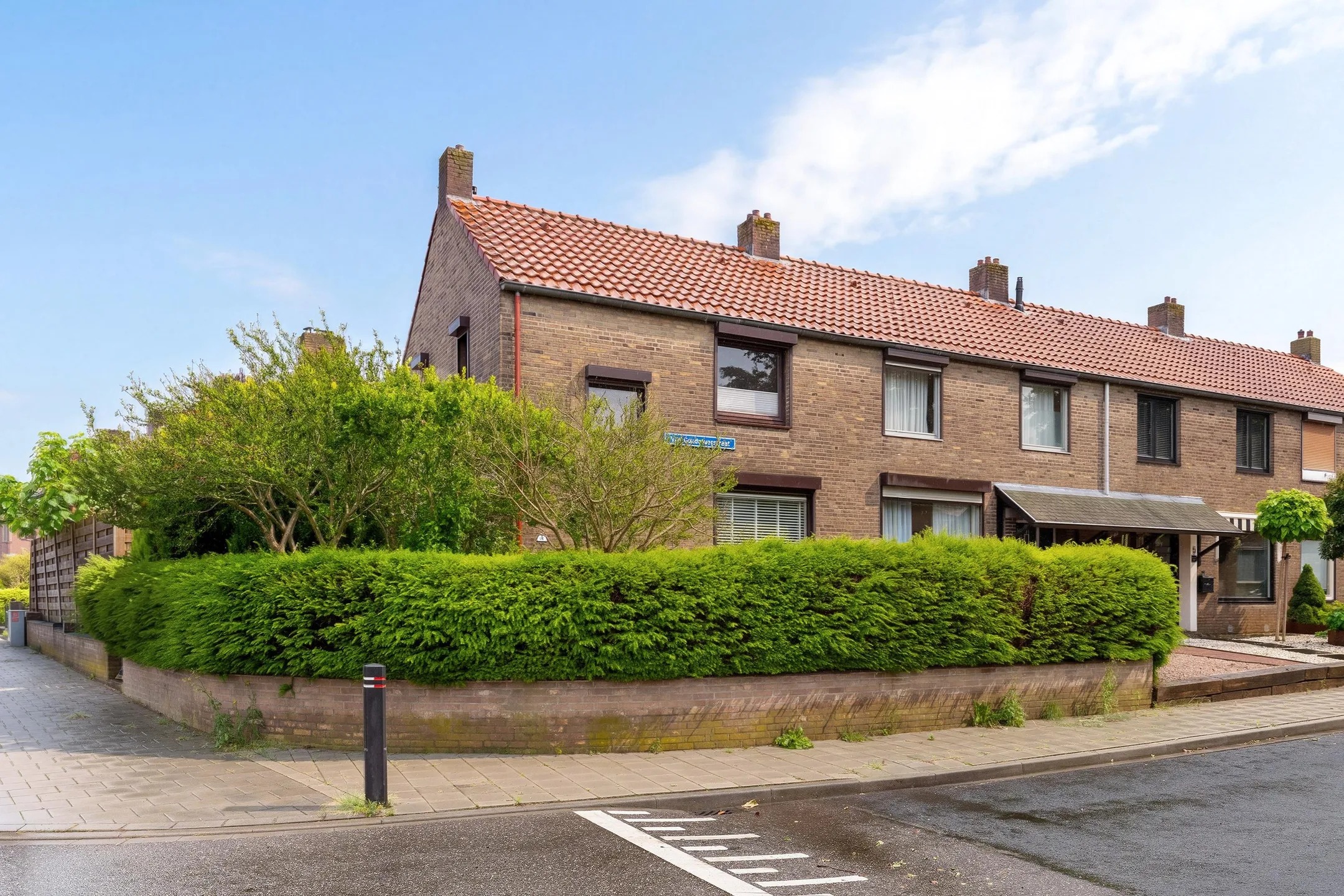 Hoekwoning Van Goudoeverstraat 1 in Geleen