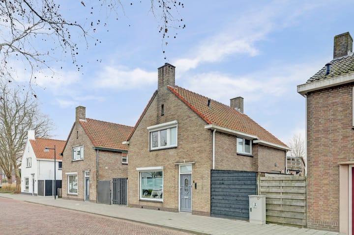Vrijstaande woning Marktstraat 4 in 's-Heerenhoek