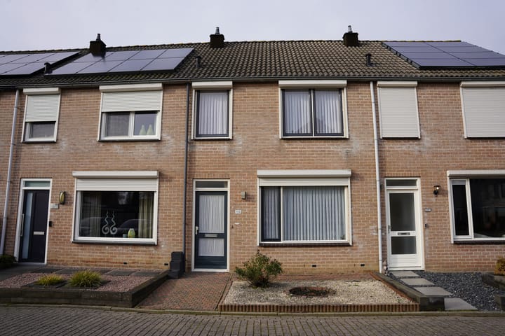 Tussenwoning Poolster 155 in Oostburg