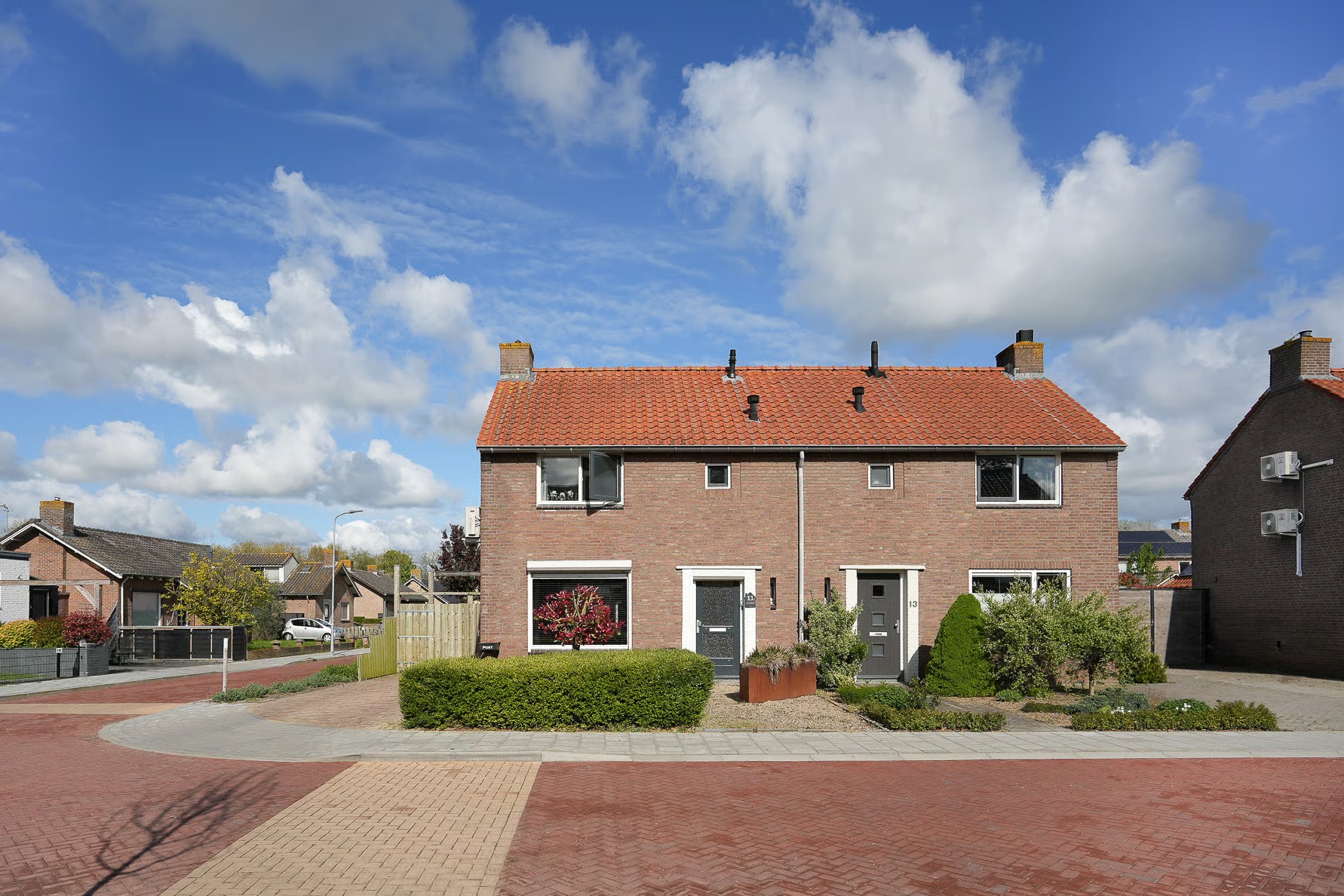 2-onder-1-kapwoning Greffelingsestraat 11 in Alphen