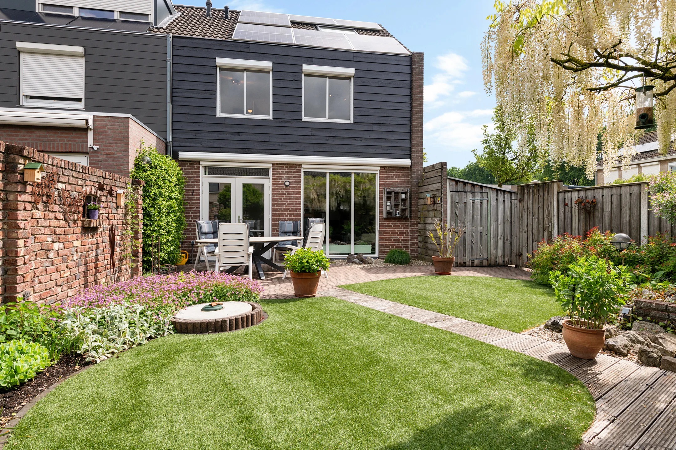 Hoekwoning Ruusbroecgaarde 185 in Oss