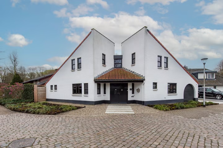 Vrijstaande woning Middelgraaf 42 Tilburg