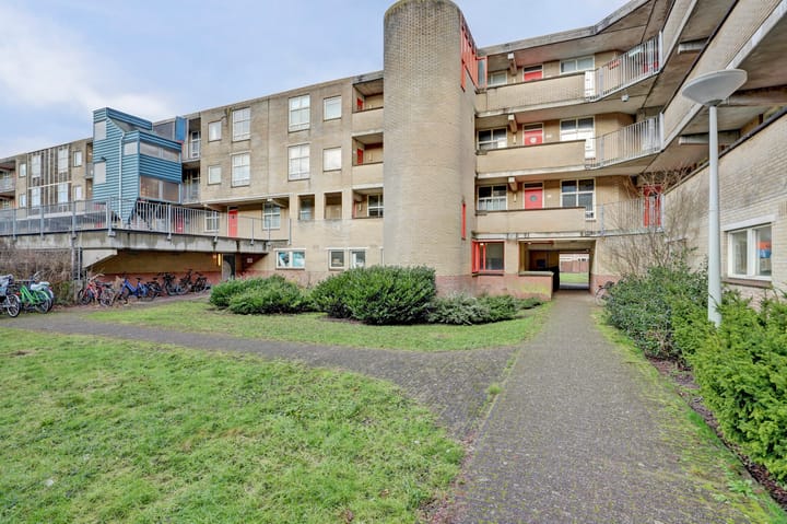 Portiekwoning Toutenburgstraat 103 in Amsterdam