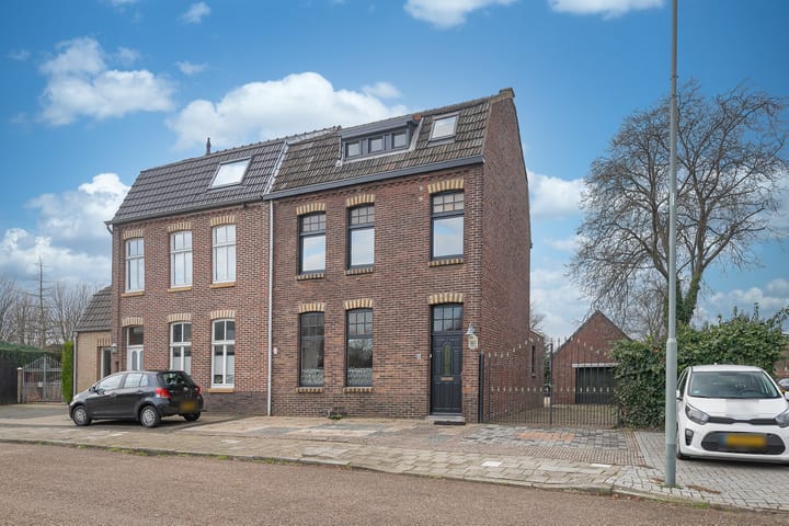Halfvrijstaande woning Sanderboutlaan 8 in Elsloo