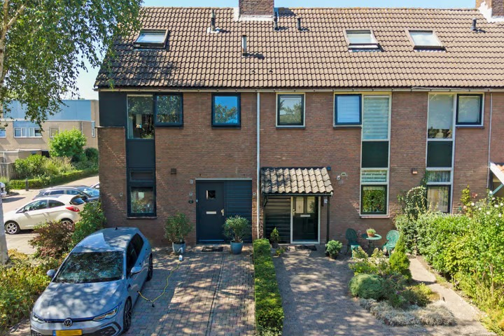 Eindwoning Lange Meet 16 in Strijen