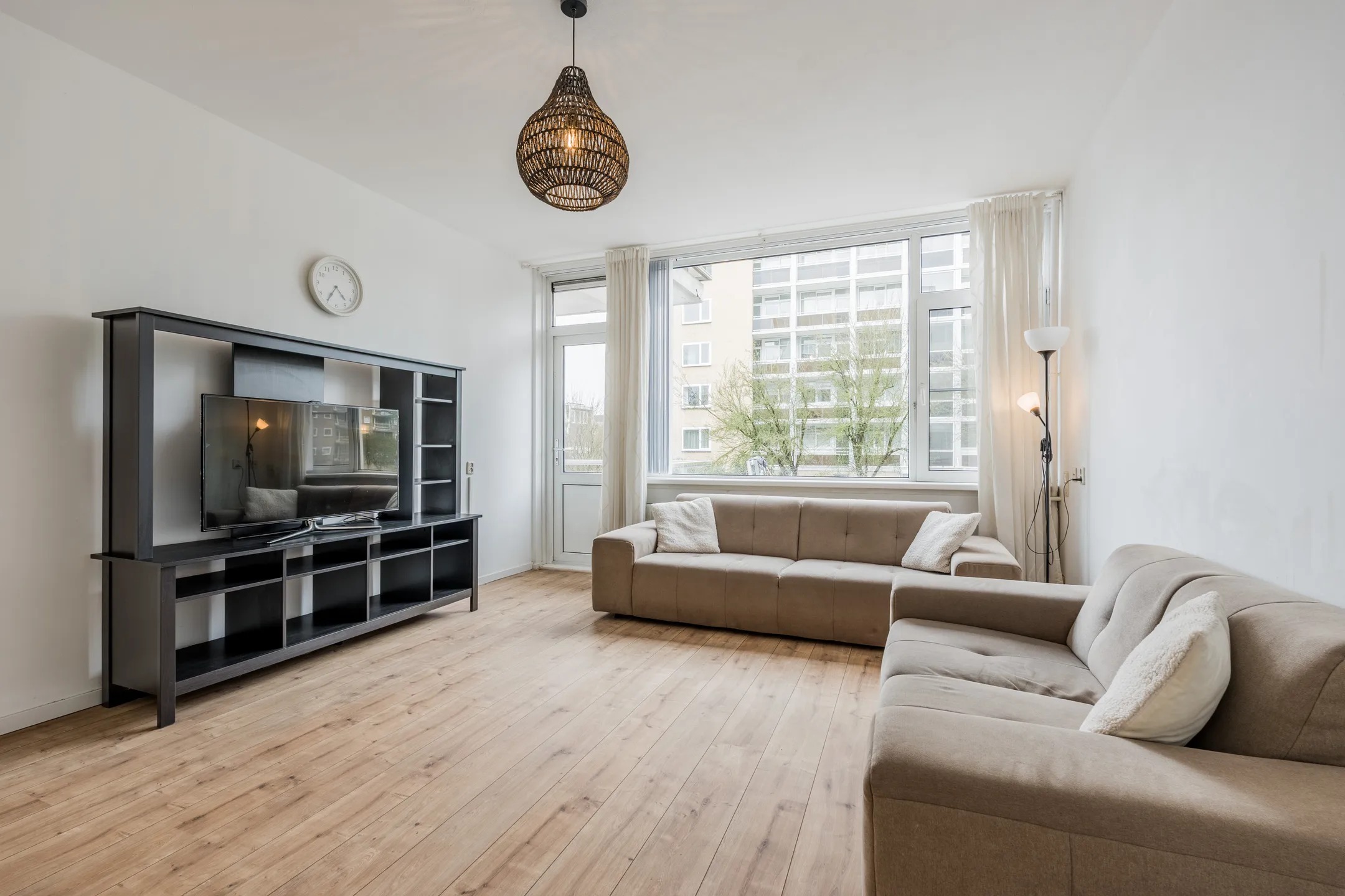 Galerijflat Van Heuven Goedhartlaan 310 in Amstelveen
