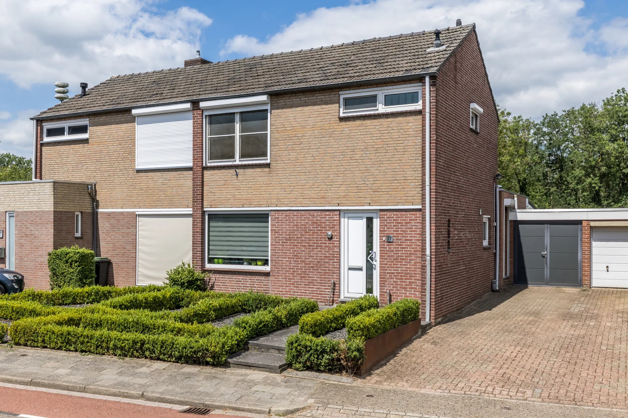 2-onder-1-kapwoning Hellebroek 77 in Nuth
