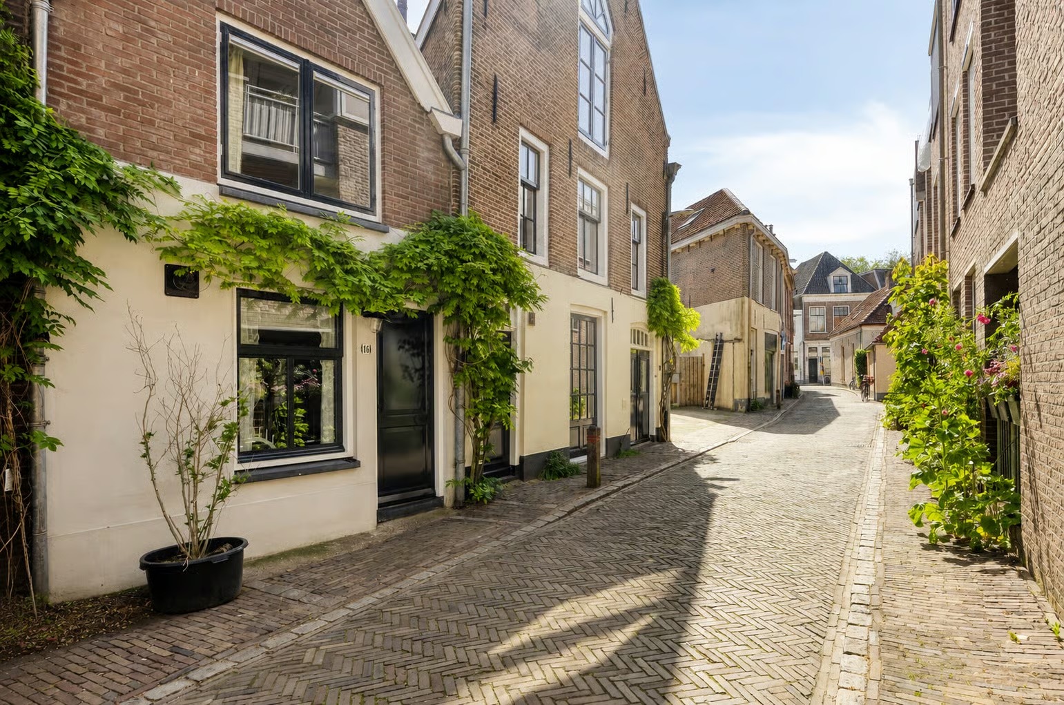 Geschakelde woning Lievenheersteeg 14 in Zutphen