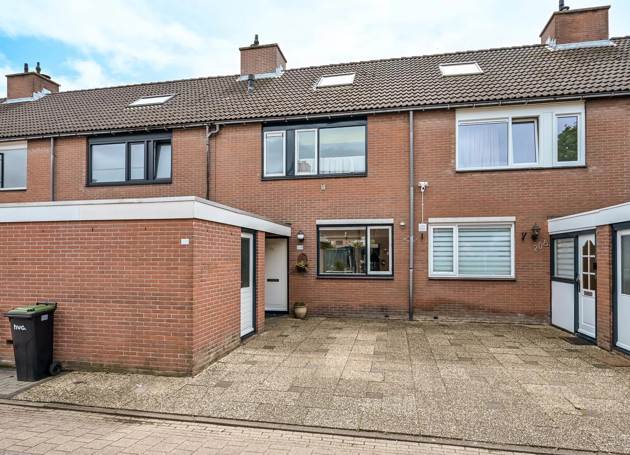 Tussenwoning Oostzeestraat 210 in Lelystad