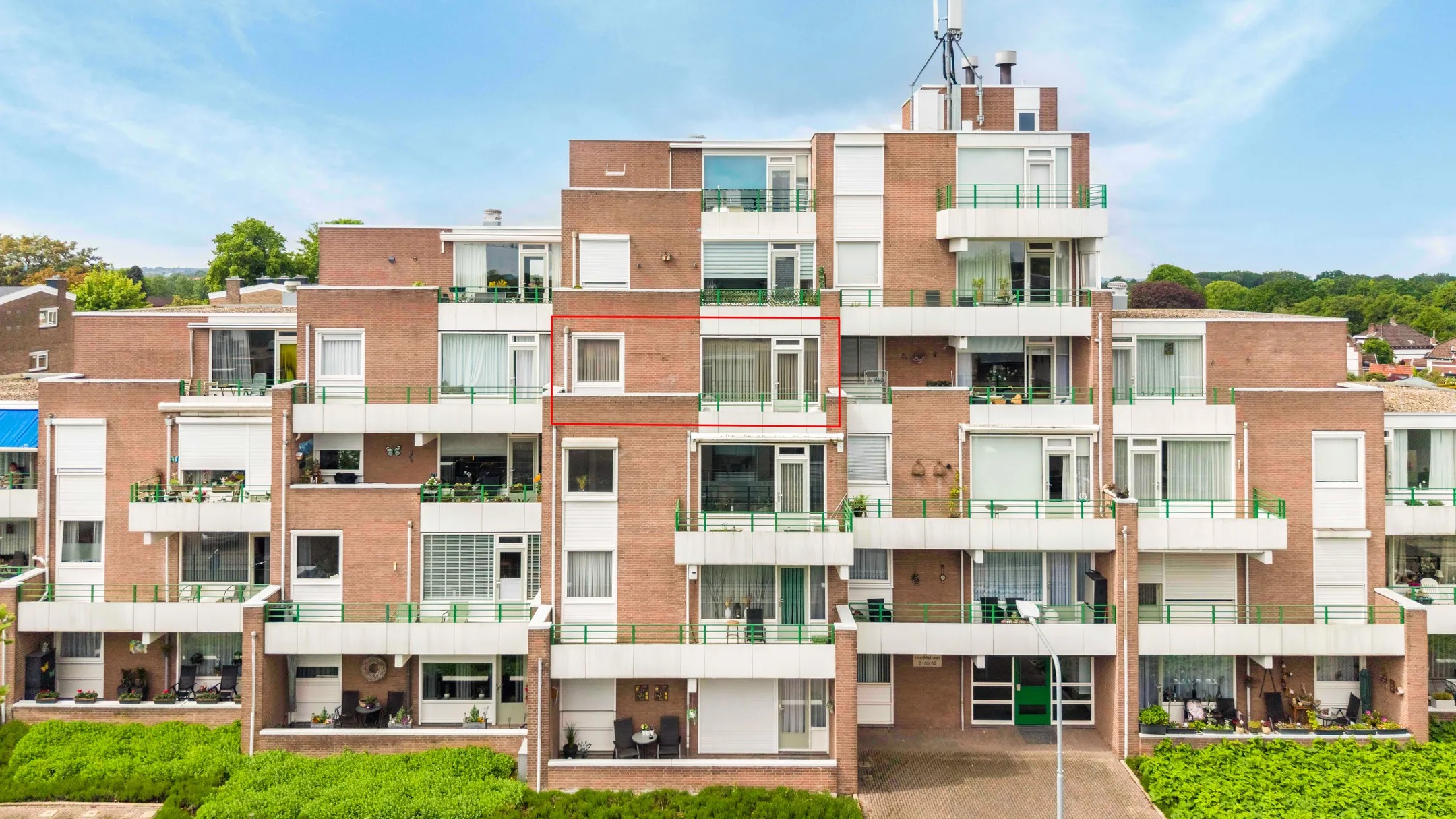 Portiekflat Hoofdstraat 48 in Landgraaf