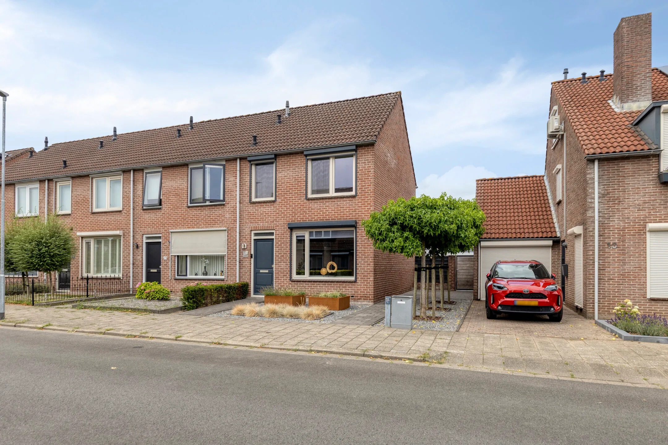 Halfvrijstaande woning Jan van Eyckstraat 12 in Axel