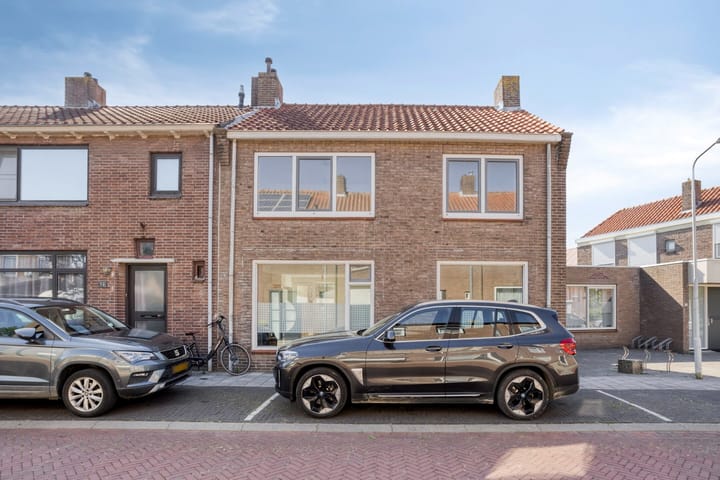 Hoekwoning Volderstraat 21 in Oostburg