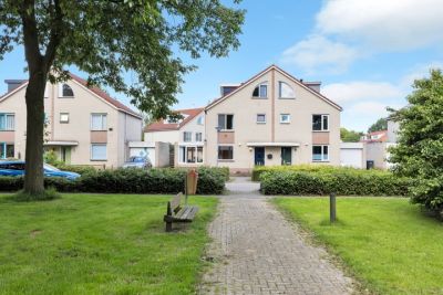 2-onder-1-kapwoning Merenlaan 90 in Lelystad