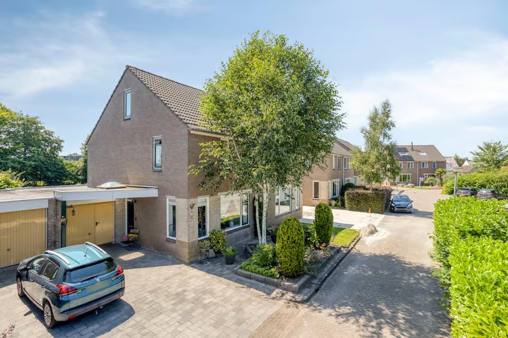 Geschakelde 2-onder-1-kapwoning de Wiecken 23 in Leek