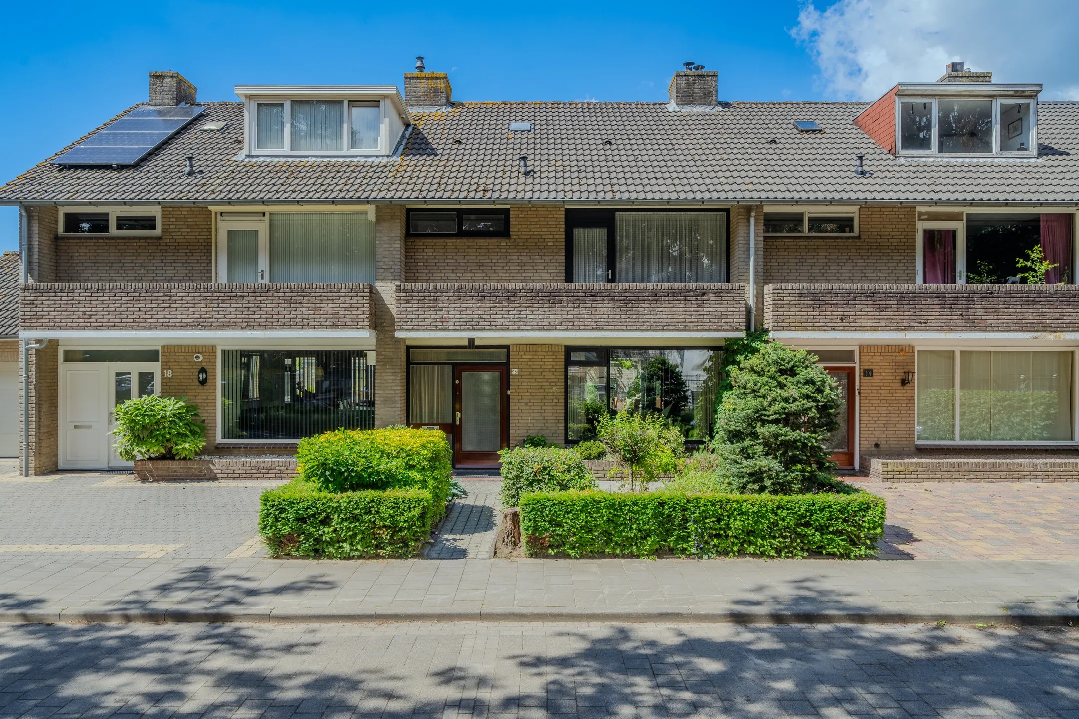 Tussenwoning Van de Hulstlaan 16 in Veldhoven