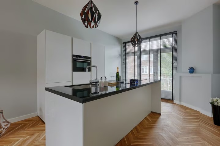 Bovenwoning Stuyvesantplein 46 in Den Haag