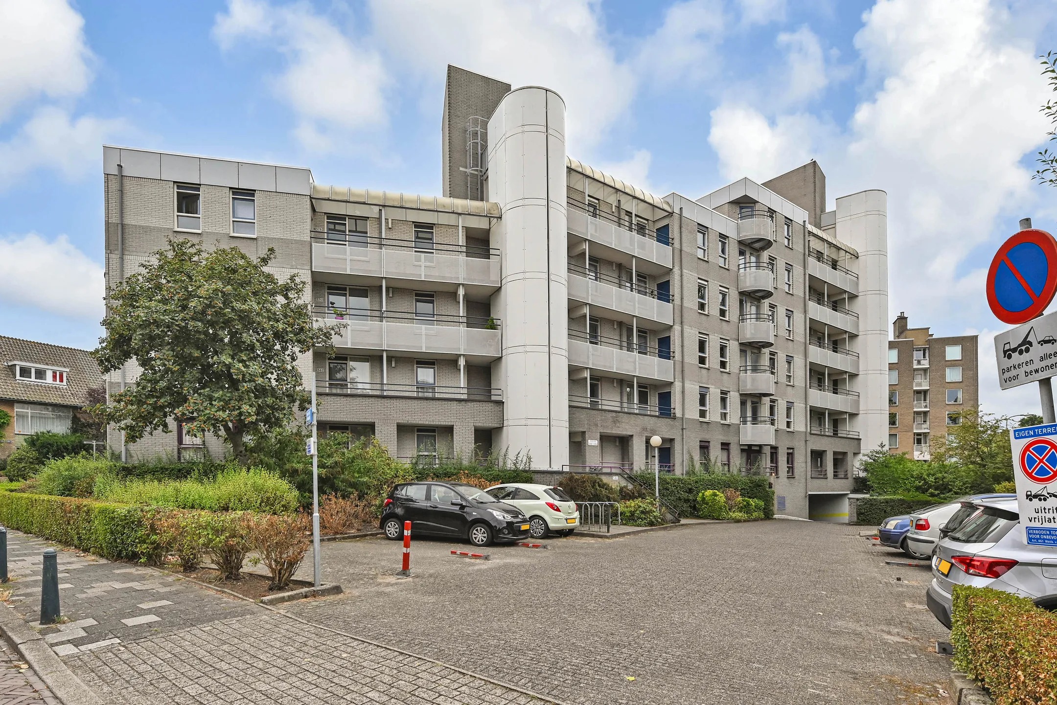 Portiekflat Beeklaan 568 Den Haag